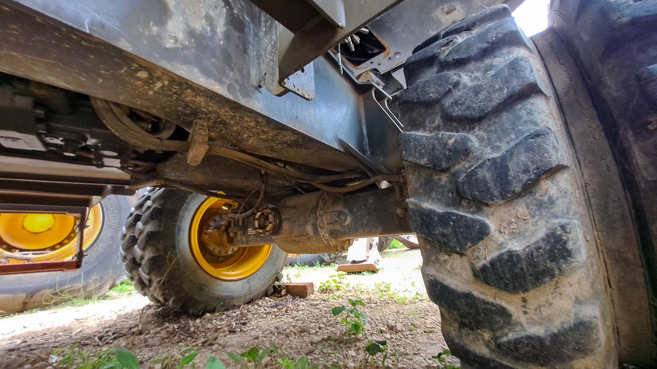 Volvo rear axle 14590304 Volvo EWR150E, EW160D, EW160E, EW180E, EW140E, EWR170E, EW200E MH, EW180D, EW160C, EW180C - Hátsó tengely - Kotrógép: 2 kép. Volvo rear axle 14590304 Volvo EWR150E, EW160D, EW160E, EW180E, EW140E, EWR170E, EW200E MH, EW180D, EW160C, EW180C - Hátsó tengely - Kotrógép: 2 kép.