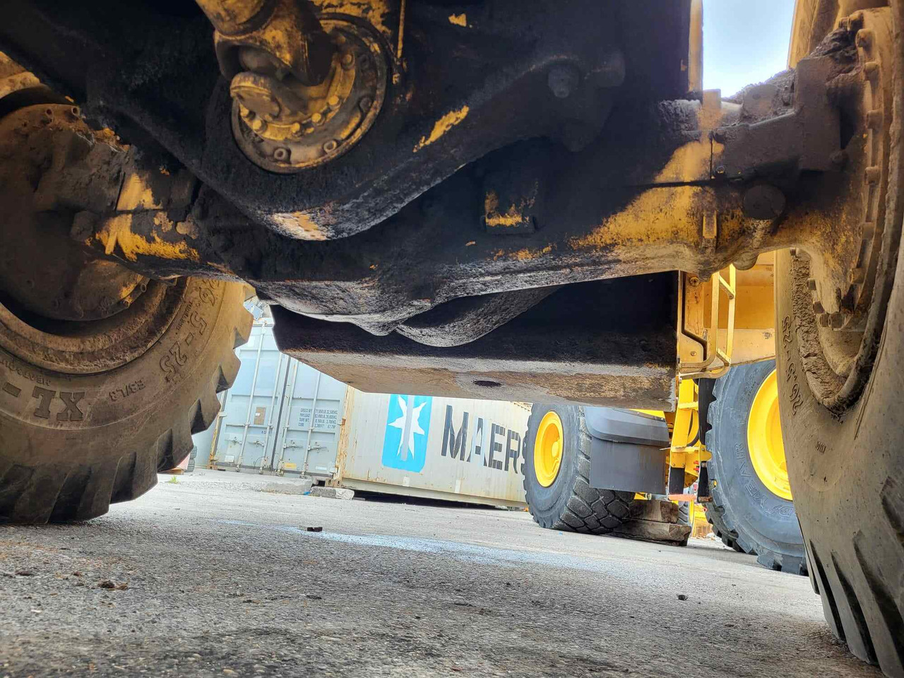Volvo rear axle - Hátsó tengely - Rakodógép: 3 kép. Volvo rear axle - Hátsó tengely - Rakodógép: 3 kép.