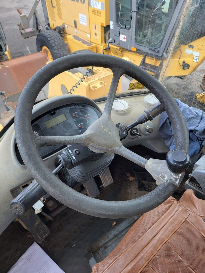 Volvo steering wheel - Kormánykerék - Építőipari gépek: 1 kép. Volvo steering wheel - Kormánykerék - Építőipari gépek: 1 kép.
