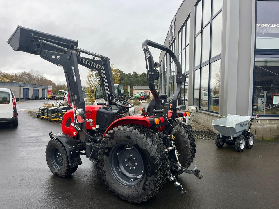 Branson F50RN Traktor, Frontlader, wenig Stunden, Fronthydraulik - Kistraktor: 2 kép. Branson F50RN Traktor, Frontlader, wenig Stunden, Fronthydraulik - Kistraktor: 2 kép.