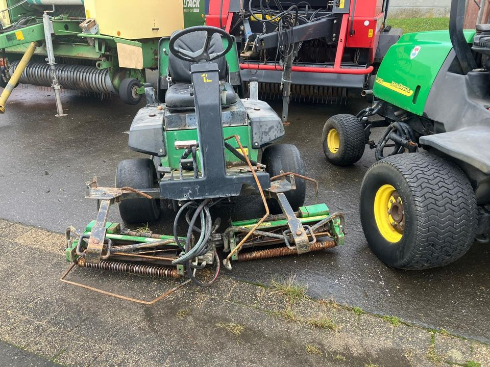 John Deere Spindelmäher, Großflächenmäher 2243, 2500A, 3235C - Kerti fűkasza: 4 kép. John Deere Spindelmäher, Großflächenmäher 2243, 2500A, 3235C - Kerti fűkasza: 4 kép.