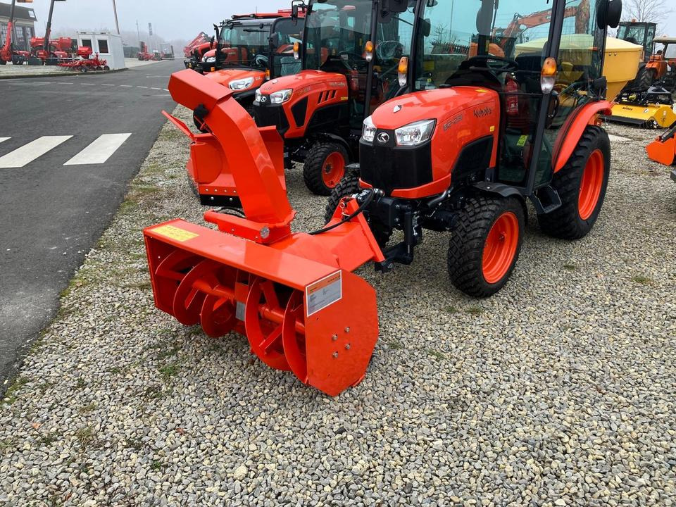Kubota Kova Anbau-Schneefräse L1101 WA für Kleintraktor 1,12m - Hófúvó: 1 kép. Kubota Kova Anbau-Schneefräse L1101 WA für Kleintraktor 1,12m - Hófúvó: 1 kép.