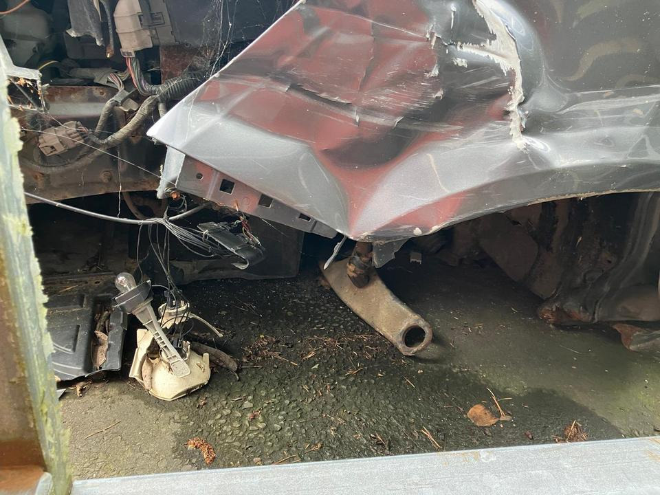 Mitsubishi Colt Unfallfahrzeug - Autó: 5 kép. Mitsubishi Colt Unfallfahrzeug - Autó: 5 kép.