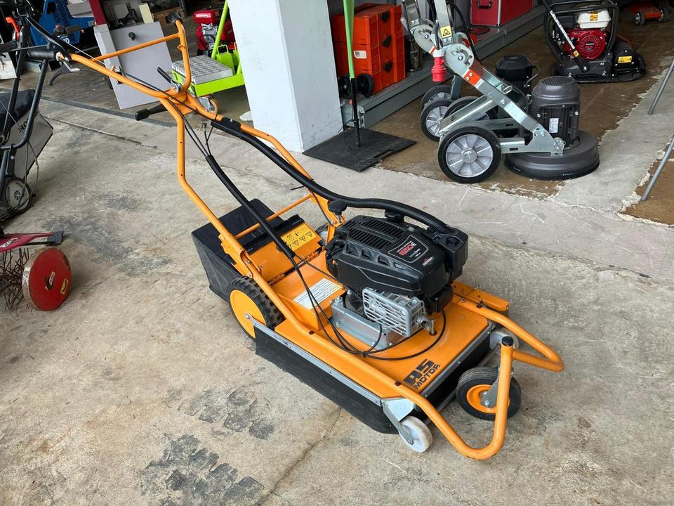 Wildkrautbürste AS 50 Weed Hex Unkrautbürste - Kerti gépek: 1 kép. Wildkrautbürste AS 50 Weed Hex Unkrautbürste - Kerti gépek: 1 kép.