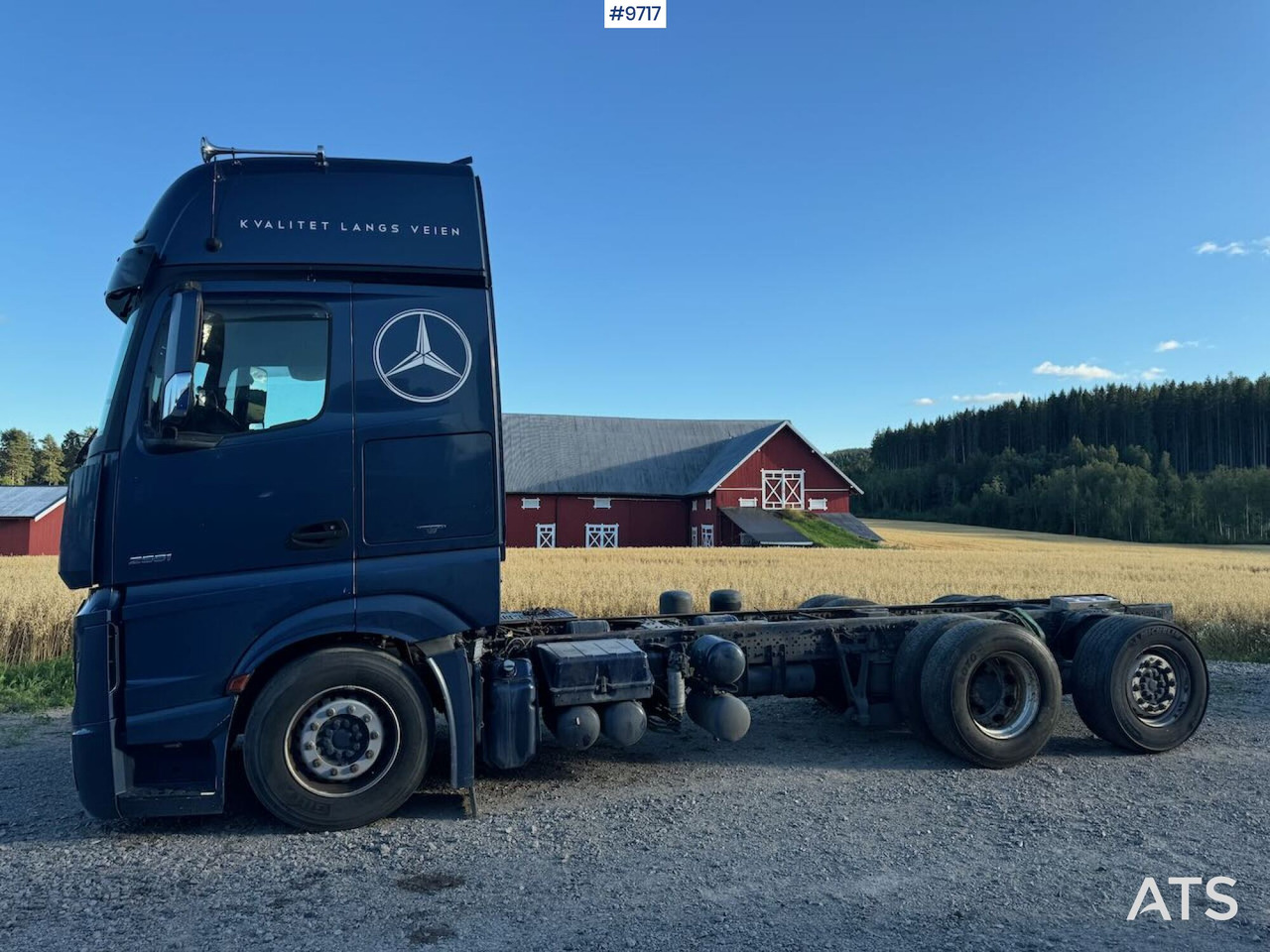 2014 Mercedes Actros 2551 Chassis. Rep object. - Alvaz teherautó: 2 kép. 2014 Mercedes Actros 2551 Chassis. Rep object. - Alvaz teherautó: 2 kép.