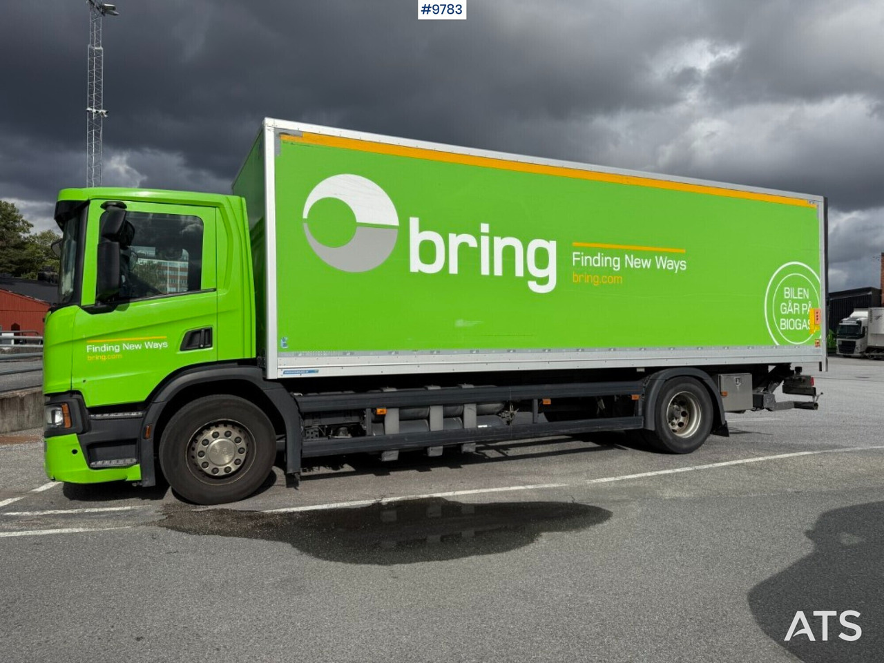 Dobozos felépítményű teherautó Box truck Scania P280 gas-powered: 7 kép.