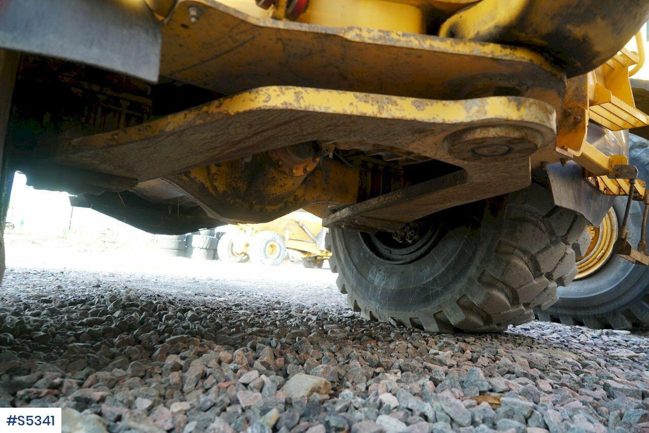 DUMPER Volvo A35D 6x6 lízing DUMPER Volvo A35D 6x6: 17 kép.