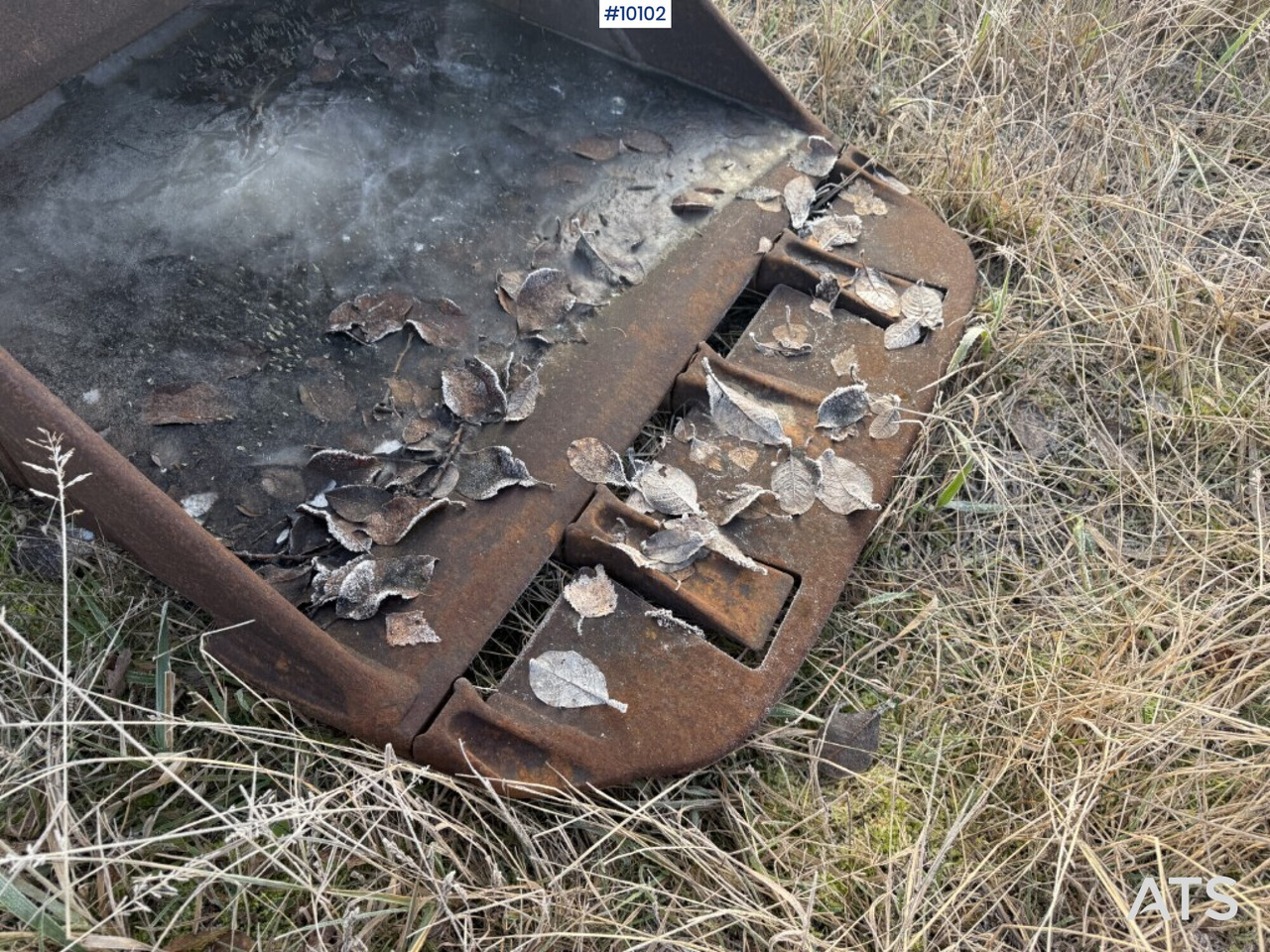 Digging bucket S50 - Kotró kanál: 3 kép. Digging bucket S50 - Kotró kanál: 3 kép.