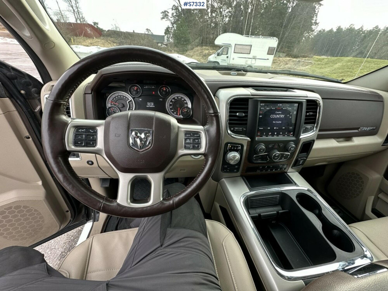 Dodge Ram 1500 Laramie, gasoline, serviced. - Pickup: 3 kép. Dodge Ram 1500 Laramie, gasoline, serviced. - Pickup: 3 kép.