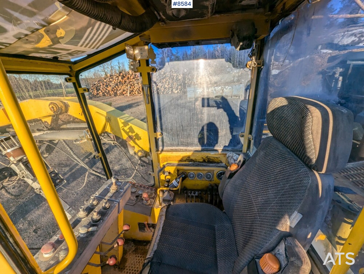 Drill rigg Atlas Copco ROC 642 HP with cab (SEE VIDEO) - Fúrógép: 5 kép. Drill rigg Atlas Copco ROC 642 HP with cab (SEE VIDEO) - Fúrógép: 5 kép.
