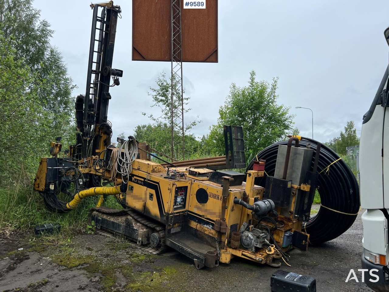 Drilling rig GEMSA Rep Object - Fúrógép: 1 kép. Drilling rig GEMSA Rep Object - Fúrógép: 1 kép.