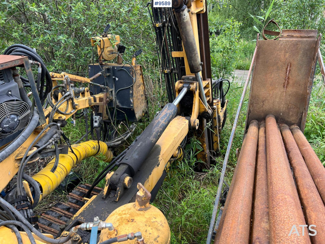 Drilling rig GEMSA Rep Object - Fúrógép: 4 kép. Drilling rig GEMSA Rep Object - Fúrógép: 4 kép.