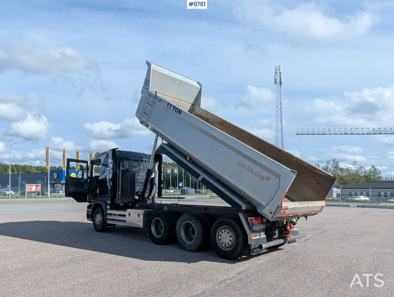 Dump truck Scania R520 8X4 - Billenőplatós teherautó: 4 kép. Dump truck Scania R520 8X4 - Billenőplatós teherautó: 4 kép.