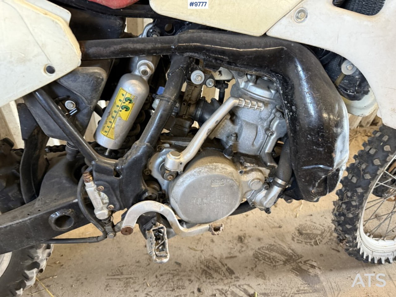 Enduro-tuned Yamaha YZ250 Rep. object - Motorkerékpár: 3 kép. Enduro-tuned Yamaha YZ250 Rep. object - Motorkerékpár: 3 kép.