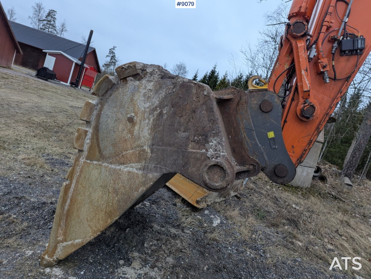 Excavator Hitachi ZX350LC-5B with bucket and digging system - Kotrógép: 5 kép. Excavator Hitachi ZX350LC-5B with bucket and digging system - Kotrógép: 5 kép.