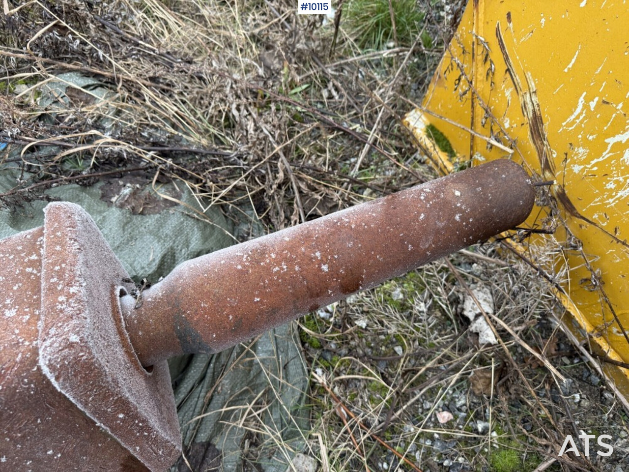 Hydraulic hammer SMC S40/S70 - Hidraulikus törőfej: 4 kép. Hydraulic hammer SMC S40/S70 - Hidraulikus törőfej: 4 kép.