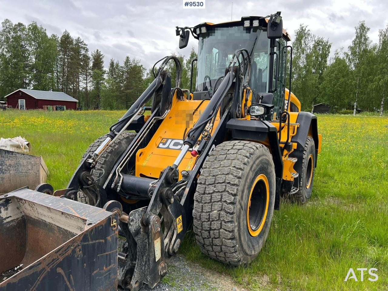 JCB 427 HT Wheel loader with gears - Gumikerekes homlokrakodó: 2 kép. JCB 427 HT Wheel loader with gears - Gumikerekes homlokrakodó: 2 kép.