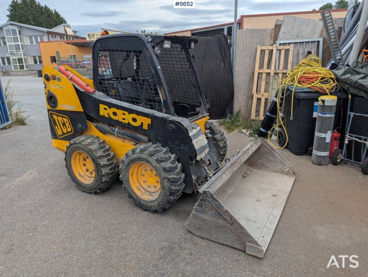 JCB Robot 160 tool carrier with grading bucket - Derékcsuklós rakodó: 2 kép. JCB Robot 160 tool carrier with grading bucket - Derékcsuklós rakodó: 2 kép.