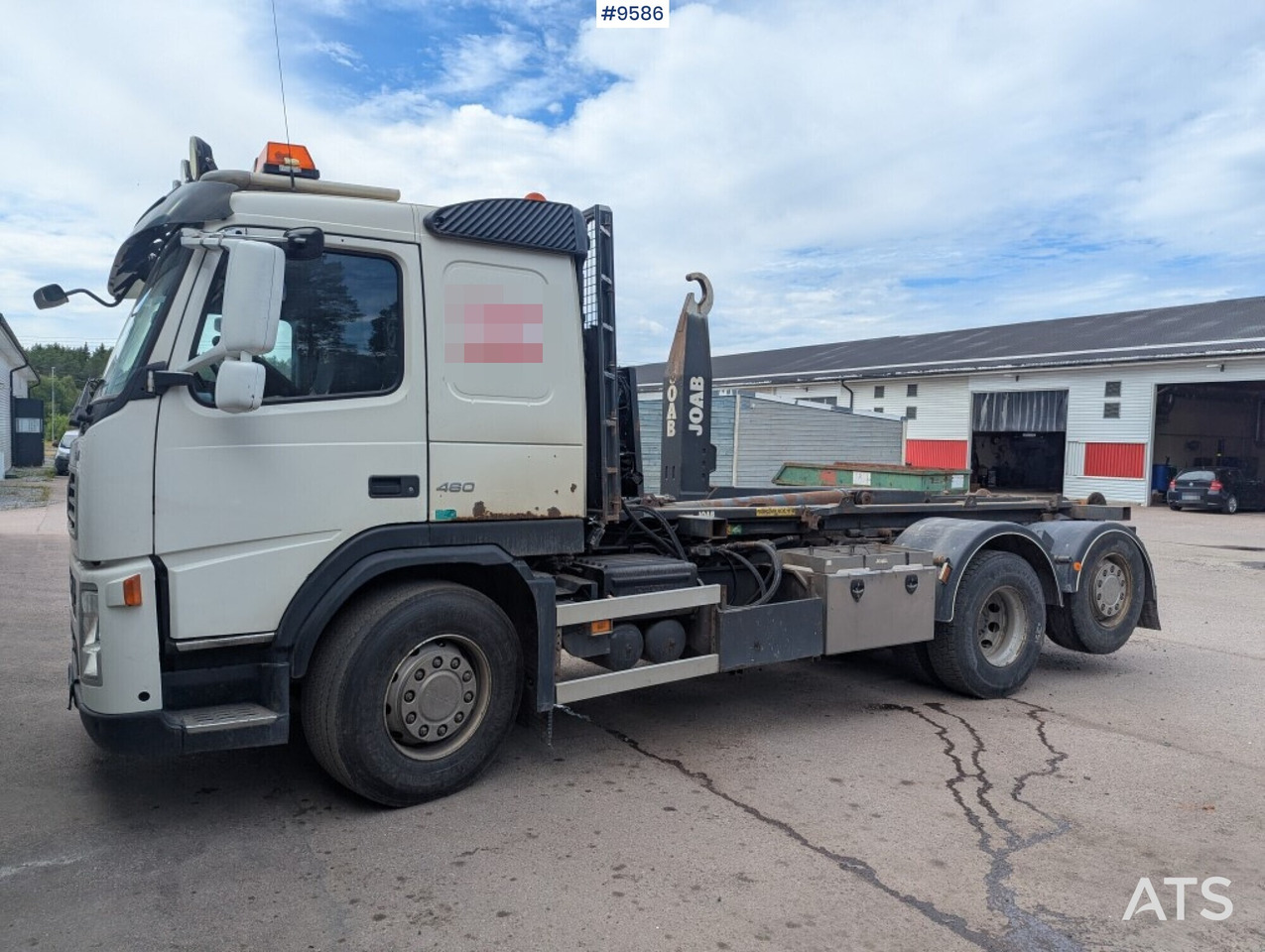 Lastväxlare Volvo FM420 6X2 med snabblåssystem - Horgos rakodó teherautó: 1 kép. Lastväxlare Volvo FM420 6X2 med snabblåssystem - Horgos rakodó teherautó: 1 kép.