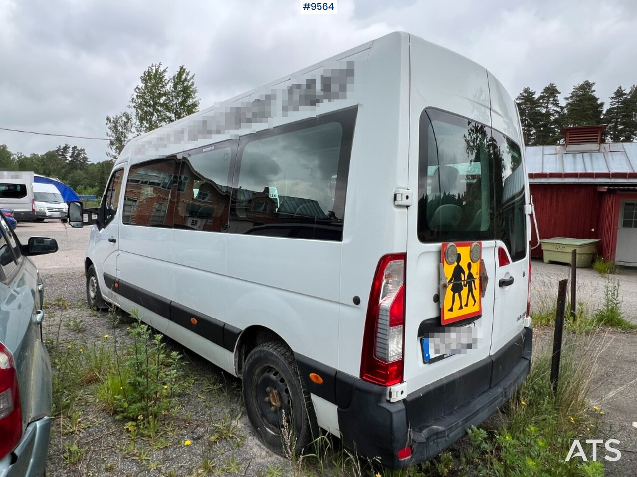Minibus - 16-seater bus - Opel Movano - Minibusz, Kisbusz: 3 kép. Minibus - 16-seater bus - Opel Movano - Minibusz, Kisbusz: 3 kép.