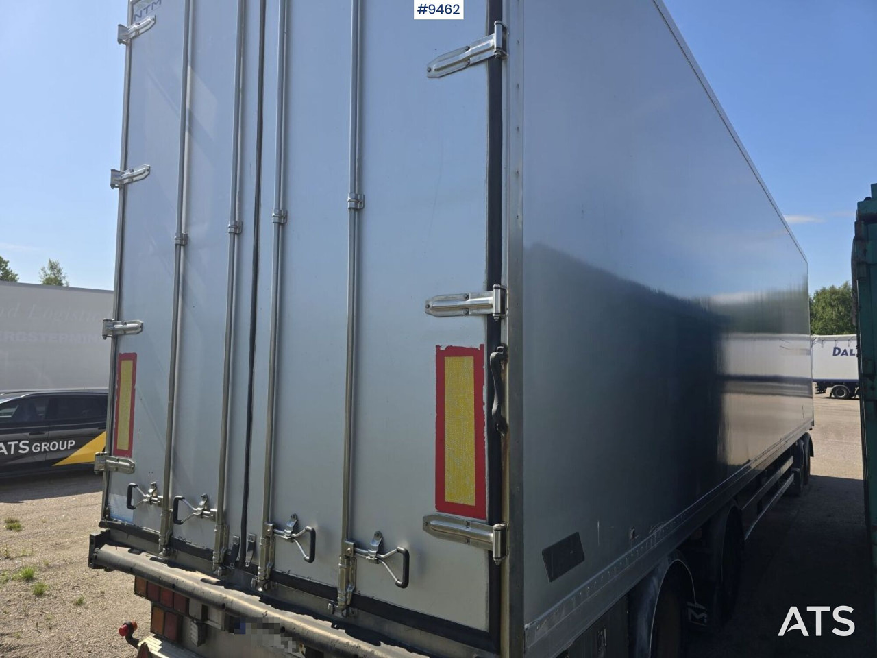 NMT Cabinet trailer openable left side - Pótkocsi dobozos: 3 kép. NMT Cabinet trailer openable left side - Pótkocsi dobozos: 3 kép.