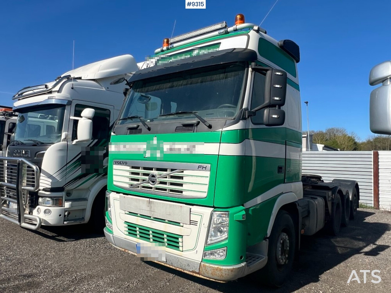 Tractor Unit Volvo FH 460 8X4 - Nyergesvontató: 1 kép. Tractor Unit Volvo FH 460 8X4 - Nyergesvontató: 1 kép.