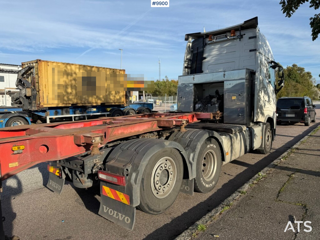 Volvo FH 540 6x2 tractor unit with new engine - Nyergesvontató: 4 kép. Volvo FH 540 6x2 tractor unit with new engine - Nyergesvontató: 4 kép.