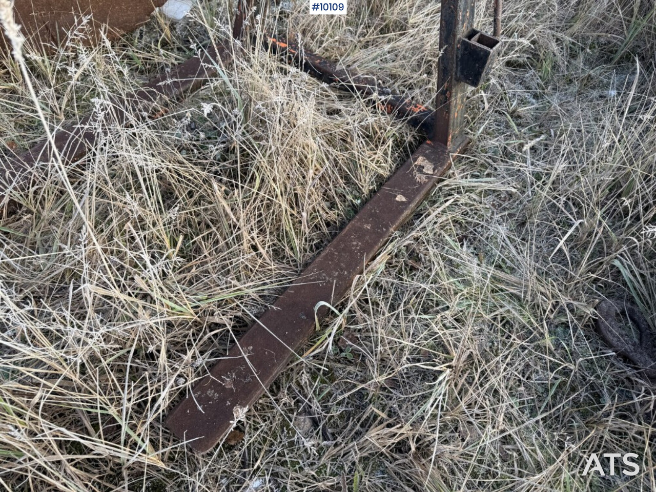 Pallet lift - Raklapvilla: 4 kép. Pallet lift - Raklapvilla: 4 kép.