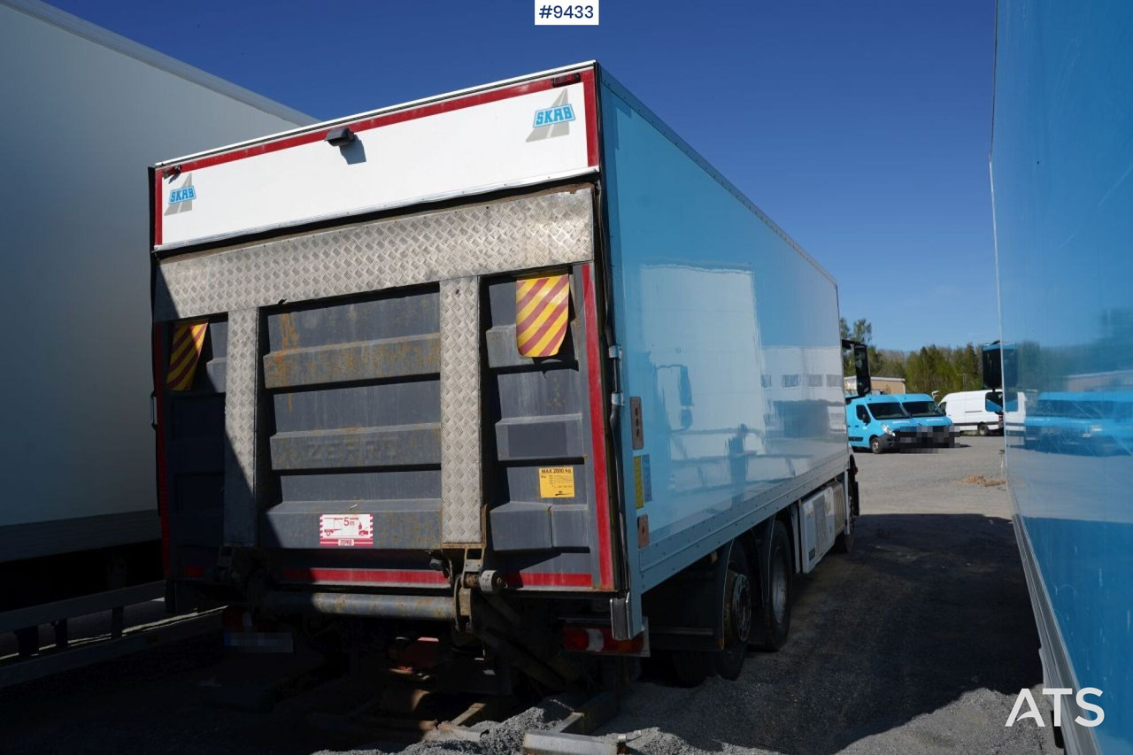 Refrigerated Box truck Mercedes Antos with tail lift (SEE VIDEO) - Hűtős teherautó: 4 kép. Refrigerated Box truck Mercedes Antos with tail lift (SEE VIDEO) - Hűtős teherautó: 4 kép.
