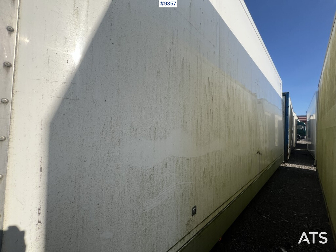 Refrigerated trailer cabinet Närko - Hűtős felépítmény: 4 kép. Refrigerated trailer cabinet Närko - Hűtős felépítmény: 4 kép.