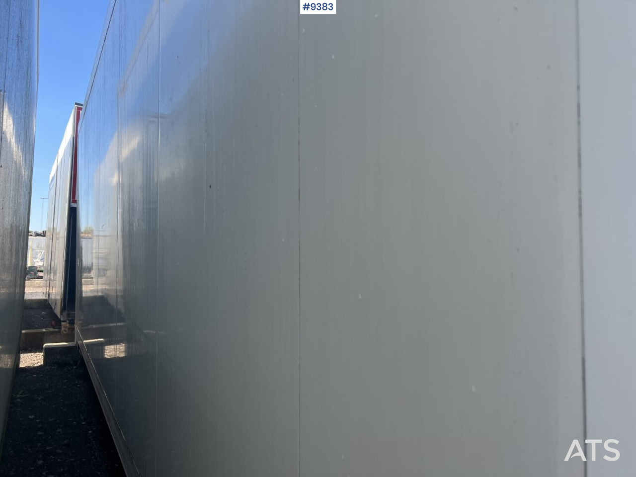 Refrigerated trailer cabinet Schmitz Cargobull - Hűtős felépítmény: 3 kép. Refrigerated trailer cabinet Schmitz Cargobull - Hűtős felépítmény: 3 kép.