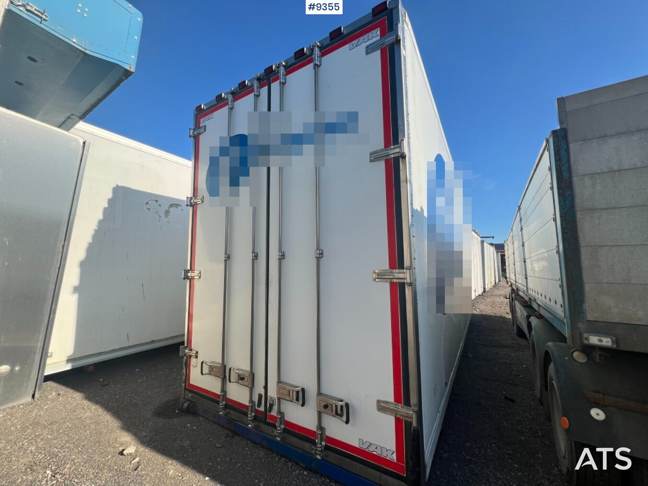 Refrigerated trailer cabinet VAK - Hűtős felépítmény: 1 kép. Refrigerated trailer cabinet VAK - Hűtős felépítmény: 1 kép.