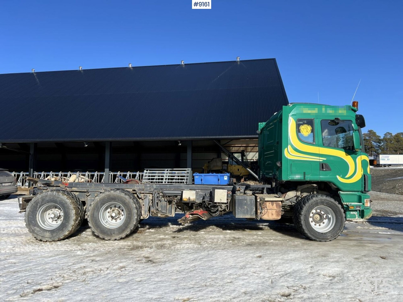 Scania R124 with cameleont quick lock, underbite and plow attachments - Alvaz teherautó: 3 kép. Scania R124 with cameleont quick lock, underbite and plow attachments - Alvaz teherautó: 3 kép.