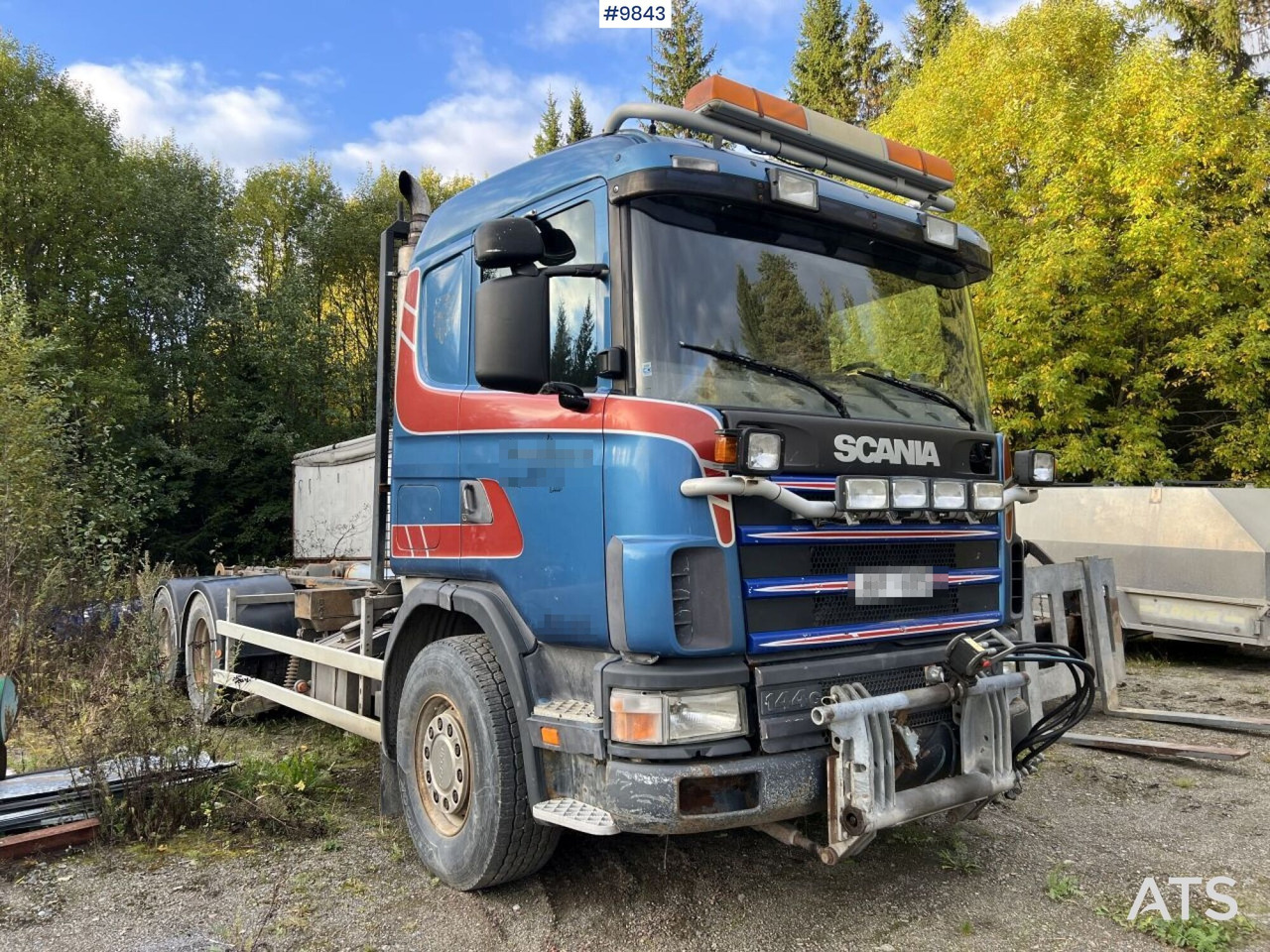 Scania R144 Hook Truck with plow equipment - Horgos rakodó teherautó: 2 kép. Scania R144 Hook Truck with plow equipment - Horgos rakodó teherautó: 2 kép.