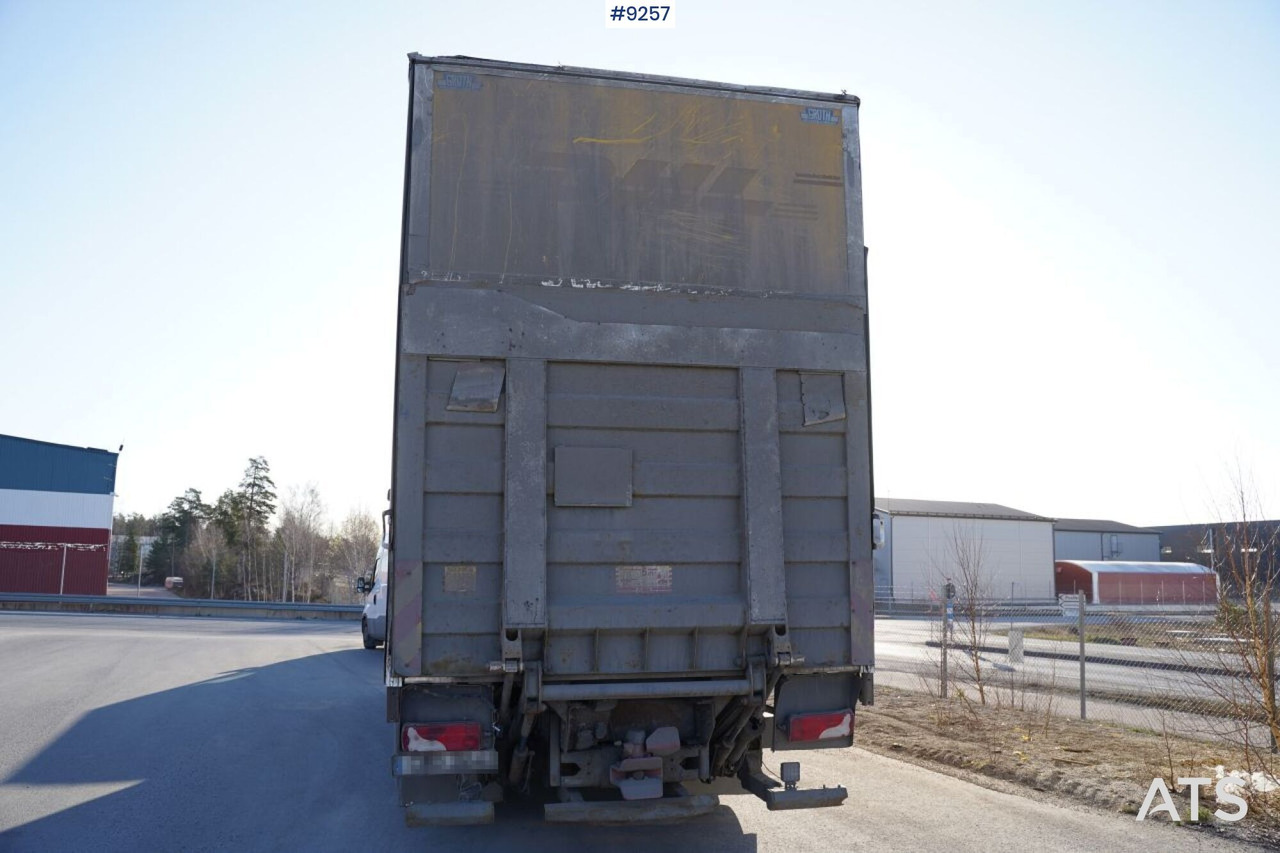 Dobozos felépítményű teherautó Scania R420 6x2 Box truck (SEE VIDEO): 9 kép.