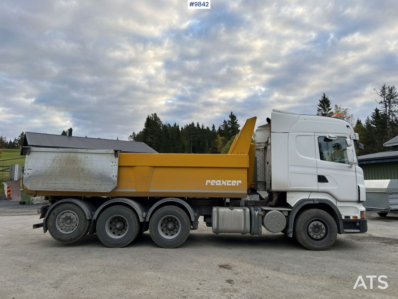 Scania R560 Tridem Tipper/Gravel Truck - Billenőplatós teherautó: 3 kép. Scania R560 Tridem Tipper/Gravel Truck - Billenőplatós teherautó: 3 kép.