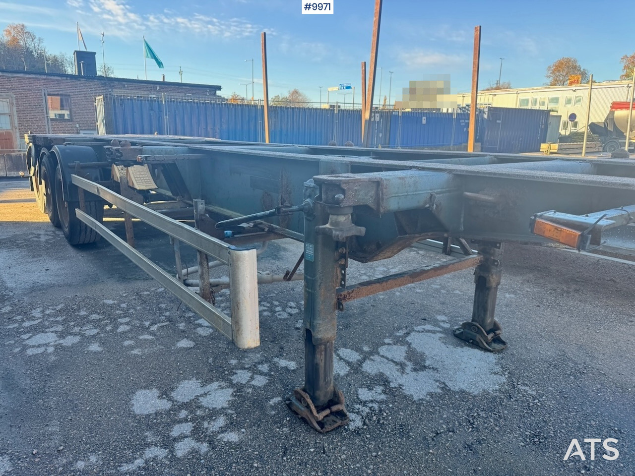 Schweriner CS40 container chassis. - Félpótkocsi alváz: 5 kép. Schweriner CS40 container chassis. - Félpótkocsi alváz: 5 kép.