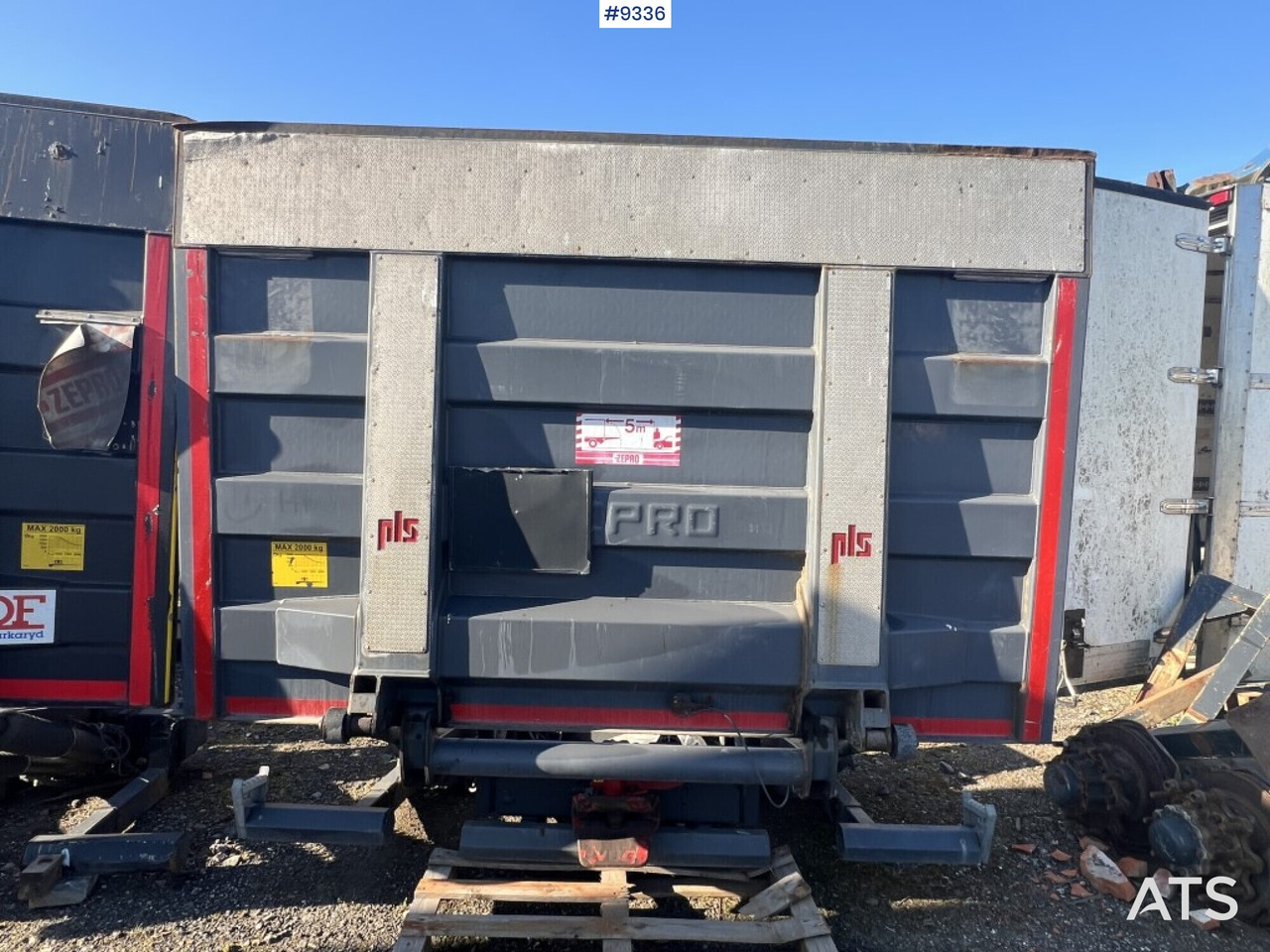 Tail Lift Zepro Z2000-175MA - Emelőhátfal: 1 kép. Tail Lift Zepro Z2000-175MA - Emelőhátfal: 1 kép.