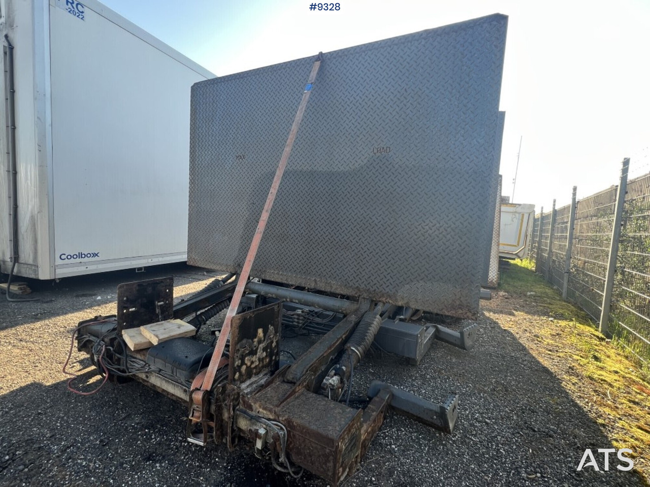 Tail lift - Zepro- ZHD 2000-155MA - Emelőhátfal: 1 kép. Tail lift - Zepro- ZHD 2000-155MA - Emelőhátfal: 1 kép.