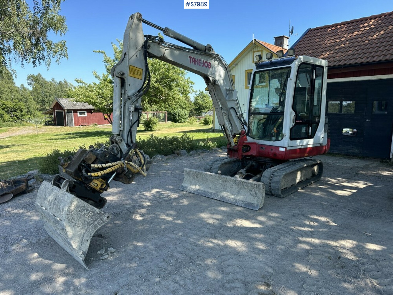 Take Job TB135 Mini excavator with Engcon tiltrotator and gears, See video - Kotrógép: 1 kép. Take Job TB135 Mini excavator with Engcon tiltrotator and gears, See video - Kotrógép: 1 kép.