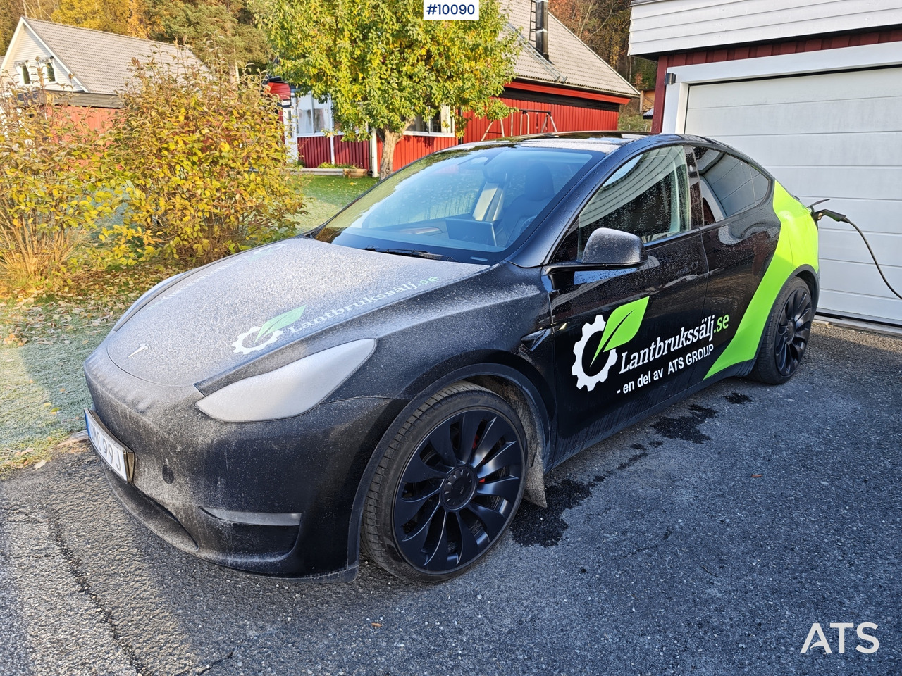 Tesla Model Y Performance - Autó: 1 kép. Tesla Model Y Performance - Autó: 1 kép.