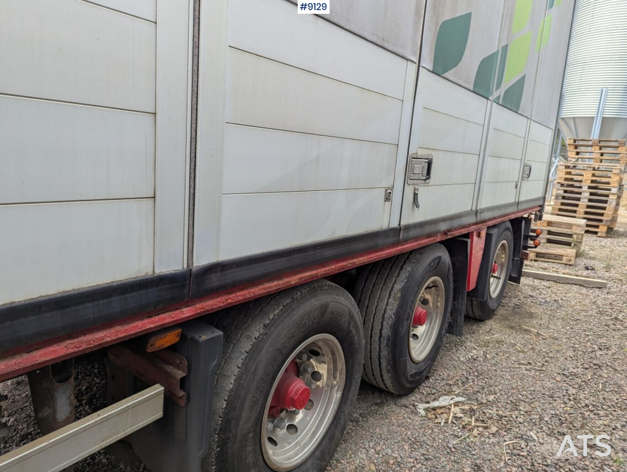Trailer HRD S01 NTL-S - Félpótkocsi dobozos: 3 kép. Trailer HRD S01 NTL-S - Félpótkocsi dobozos: 3 kép.