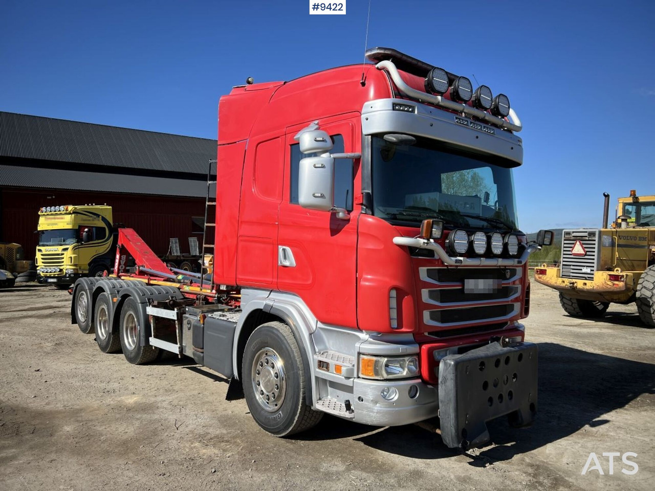 Tridem Hooklift Truck Scania G490 with plow brackets - Horgos rakodó teherautó: 2 kép. Tridem Hooklift Truck Scania G490 with plow brackets - Horgos rakodó teherautó: 2 kép.