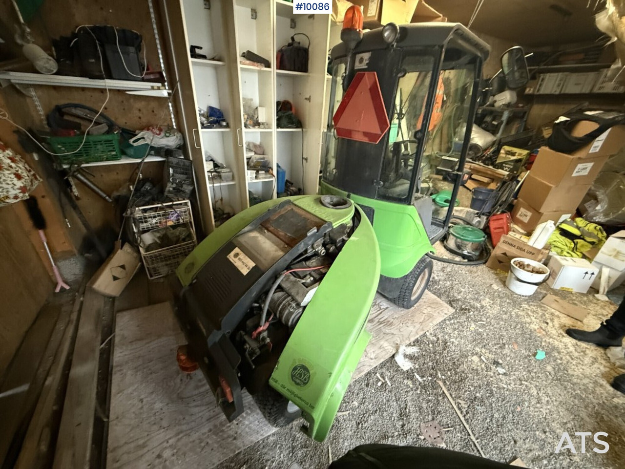 Utility machine Nilfisk EGHOLM City Ranger 2250 rep. object - Utcaseprő gép: 4 kép. Utility machine Nilfisk EGHOLM City Ranger 2250 rep. object - Utcaseprő gép: 4 kép.