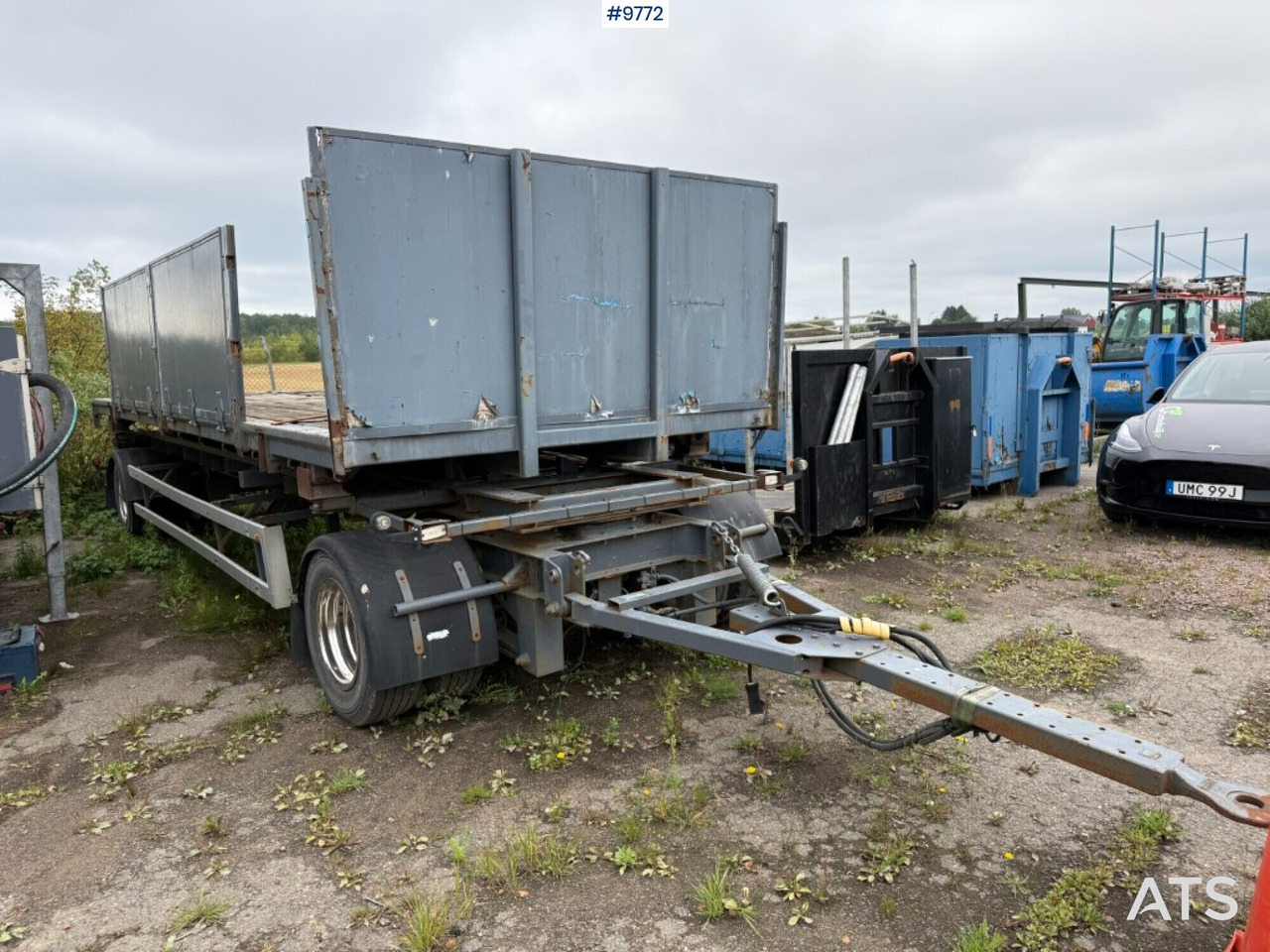VAN HAAL R20 Hooklift body with removable flatbed - Multiliftes/ Konténerszállító pótkocsi, Platós felépítmény: 2 kép. VAN HAAL R20 Hooklift body with removable flatbed - Multiliftes/ Konténerszállító pótkocsi, Platós felépítmény: 2 kép.