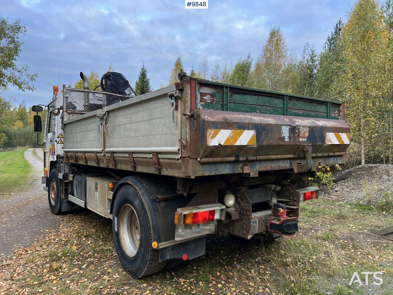 VOLVO FL7 4X2 Crane truck/Dump truck with Hiab071 crane - Billenőplatós teherautó, Darus autó: 5 kép. VOLVO FL7 4X2 Crane truck/Dump truck with Hiab071 crane - Billenőplatós teherautó, Darus autó: 5 kép.