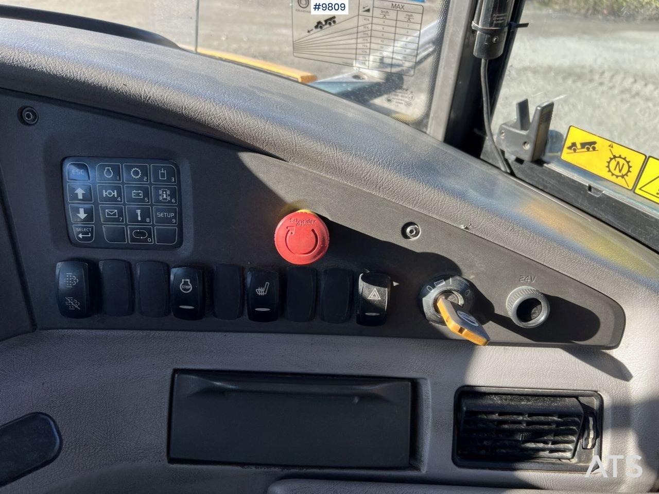 Volvo A40G dump truck lízing Volvo A40G dump truck: 19 kép. Volvo A40G dump truck lízing Volvo A40G dump truck: 19 kép.