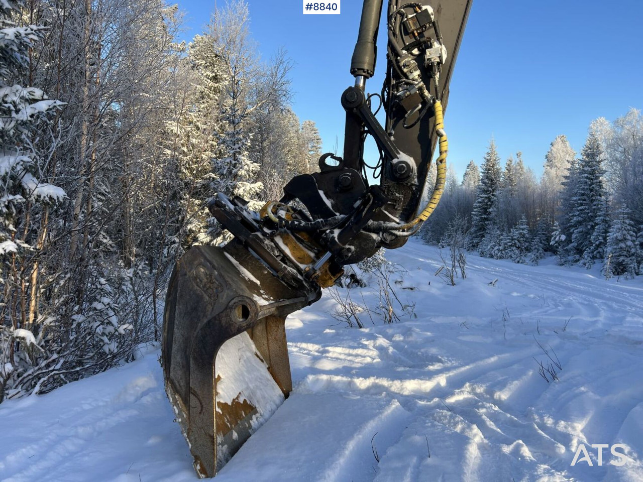 Volvo EC 210 CL crawler excavator (VIDEO) - Lánctalpas kotró: 5 kép. Volvo EC 210 CL crawler excavator (VIDEO) - Lánctalpas kotró: 5 kép.