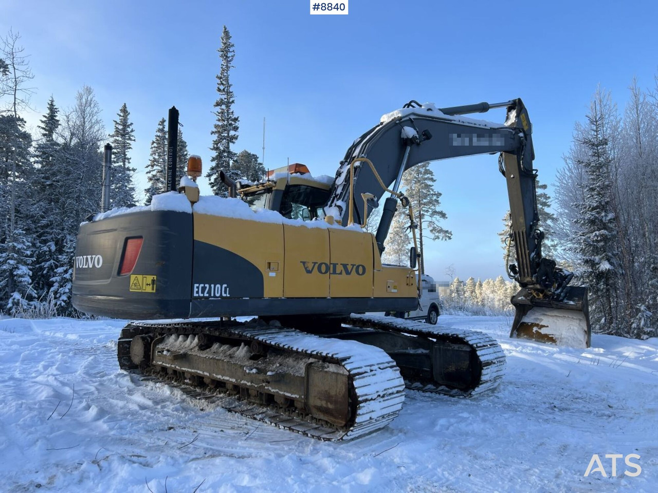 Volvo EC 210 CL crawler excavator (VIDEO) - Lánctalpas kotró: 3 kép. Volvo EC 210 CL crawler excavator (VIDEO) - Lánctalpas kotró: 3 kép.