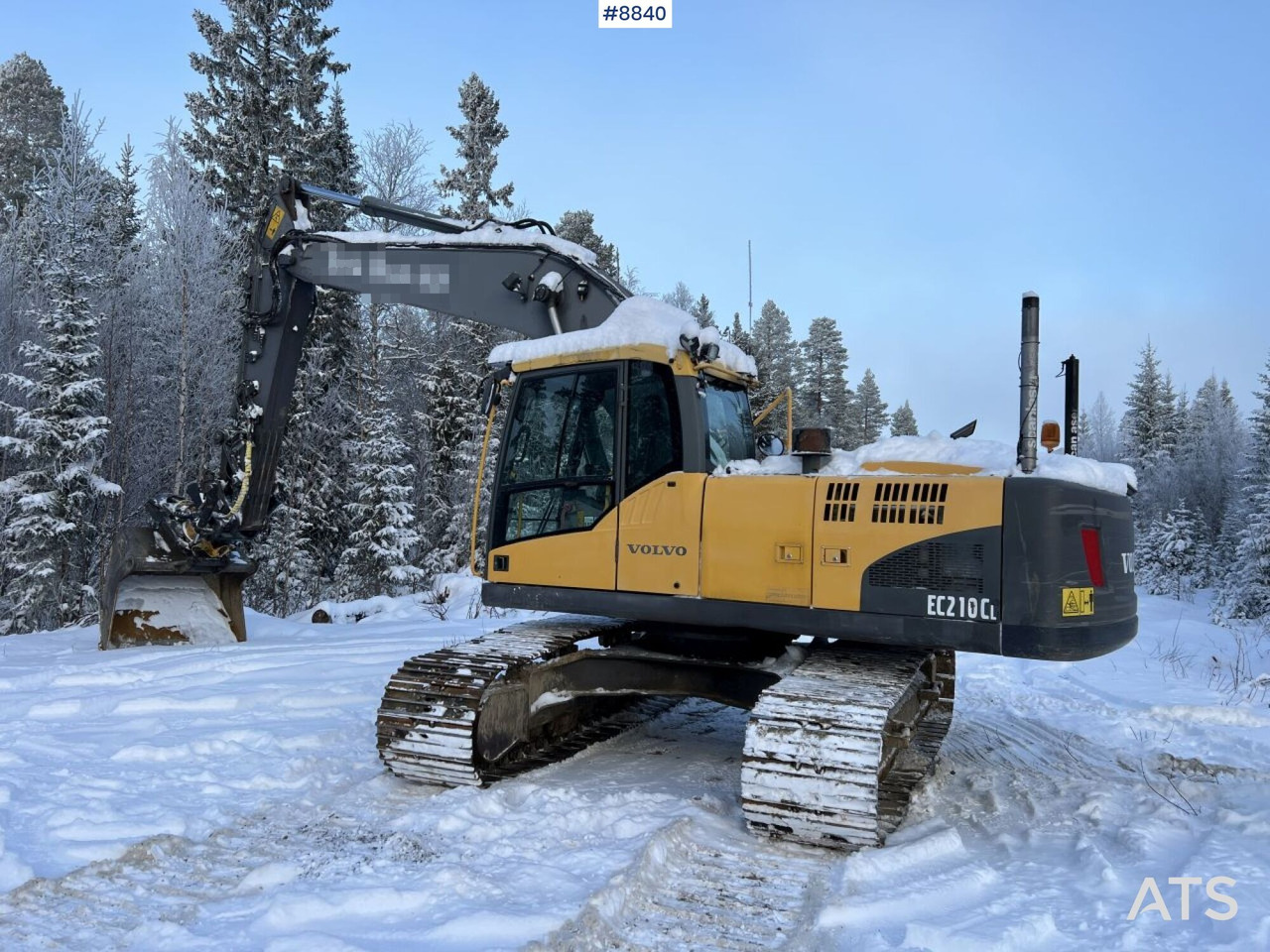 Volvo EC 210 CL crawler excavator (VIDEO) - Lánctalpas kotró: 2 kép. Volvo EC 210 CL crawler excavator (VIDEO) - Lánctalpas kotró: 2 kép.